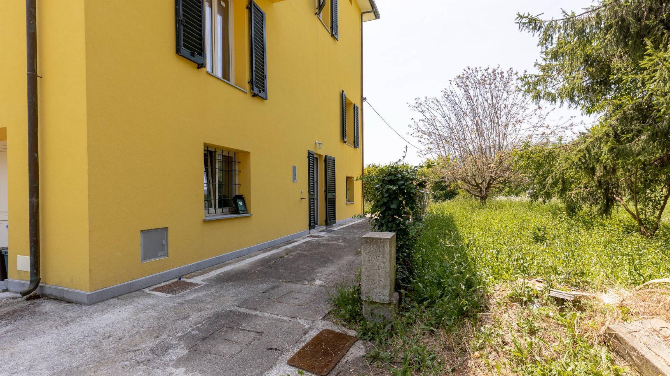 Villetta Bifamiliare a Lucca